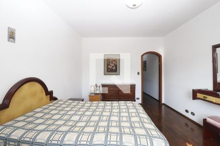 Casa à venda com 390m², 5 quartos e 7 vagasQuarto 1 - Suíte