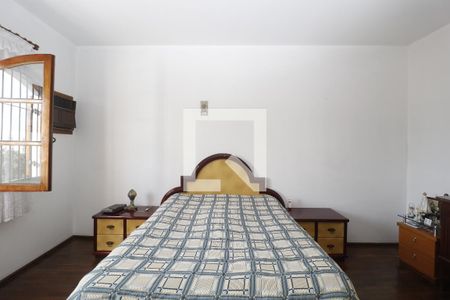 Casa à venda com 390m², 5 quartos e 7 vagasQuarto 1 - Suíte