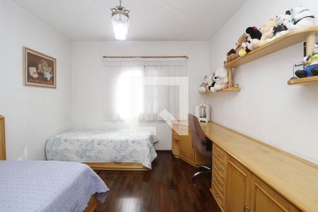 Casa à venda com 390m², 5 quartos e 7 vagasQuarto 3 - Suíte