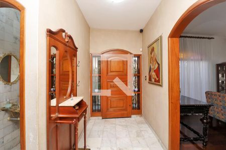 Casa à venda com 390m², 5 quartos e 7 vagasHall de entrada