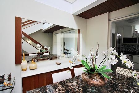 Casa à venda com 233m², 3 quartos e 3 vagasSala de Jantar 