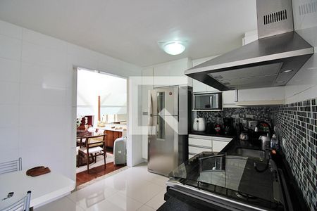 Casa à venda com 233m², 3 quartos e 3 vagasCozinha