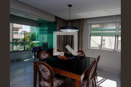 Apartamento à venda com 145m², 4 quartos e 3 vagas Apartamento à venda com 145m², 4 quartos e 3 vagasSala de Jantar