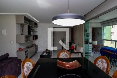 Apartamento à venda com 145m², 4 quartos e 3 vagas Apartamento à venda com 145m², 4 quartos e 3 vagasSala de Jantar