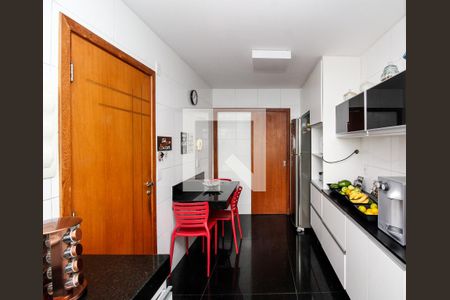 Apartamento à venda com 145m², 4 quartos e 3 vagas Apartamento à venda com 145m², 4 quartos e 3 vagasCozinha