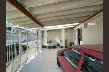Casa à venda com 182m², 2 quartos e 2 vagas Casa à venda com 182m², 2 quartos e 2 vagasGaragem
