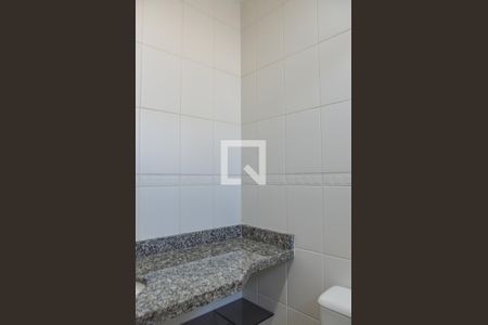 Apartamento à venda com 68m², 2 quartos e 2 vagas Apartamento à venda com 68m², 2 quartos e 2 vagasBanheiro da Suíte 2