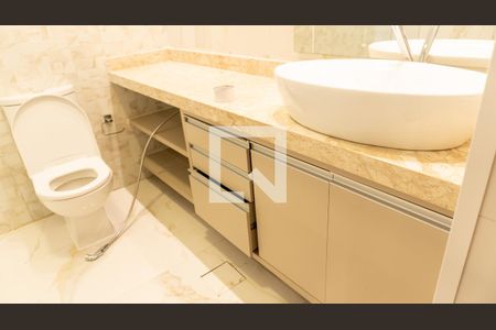 Apartamento à venda com 122m², 3 quartos e sem vaga Apartamento à venda com 122m², 3 quartos e sem vagaSuite