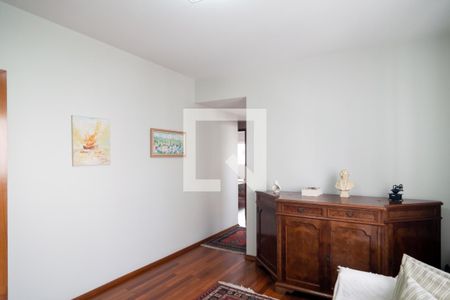 Apartamento à venda com 239m², 3 quartos e 3 vagas Apartamento à venda com 239m², 3 quartos e 3 vagasSala Íntima