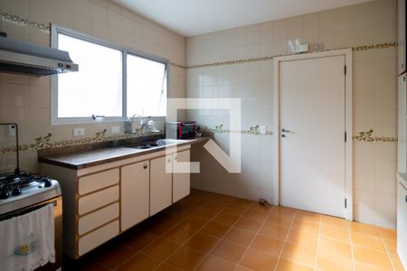 Apartamento à venda com 239m², 3 quartos e 3 vagas Apartamento à venda com 239m², 3 quartos e 3 vagasCozinha