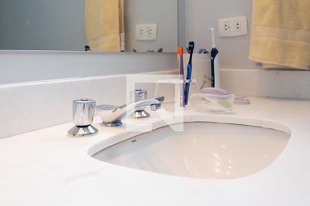 Apartamento à venda com 239m², 3 quartos e 3 vagas Apartamento à venda com 239m², 3 quartos e 3 vagasBanheiro Social