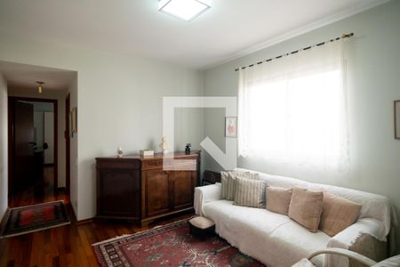 Apartamento à venda com 239m², 3 quartos e 3 vagas Apartamento à venda com 239m², 3 quartos e 3 vagasSala Íntima