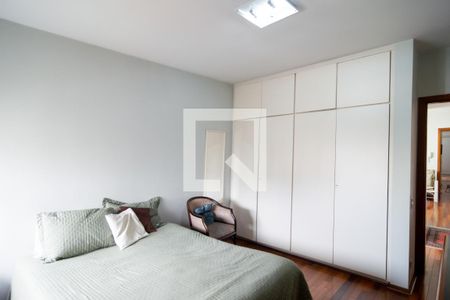 Apartamento à venda com 239m², 3 quartos e 3 vagas Apartamento à venda com 239m², 3 quartos e 3 vagasQuarto 1