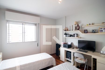 Apartamento à venda com 239m², 3 quartos e 3 vagas Apartamento à venda com 239m², 3 quartos e 3 vagasQuarto 2