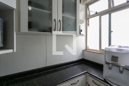 Apartamento à venda com 110m², 4 quartos e 2 vagas Apartamento à venda com 110m², 4 quartos e 2 vagasCozinha