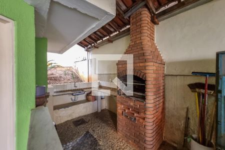 Apartamento à venda com 110m², 4 quartos e 2 vagas Apartamento à venda com 110m², 4 quartos e 2 vagasÁrea comum - Churrasqueira