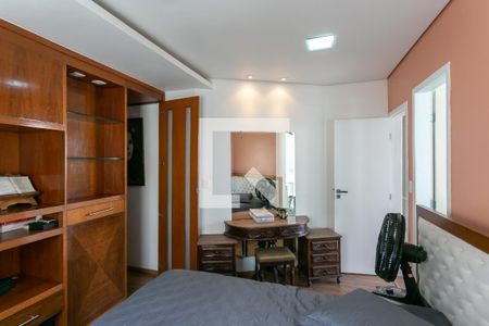 Apartamento à venda com 110m², 4 quartos e 2 vagas Apartamento à venda com 110m², 4 quartos e 2 vagasQuarto 3 - Suíte