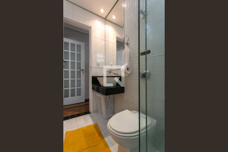 Apartamento à venda com 110m², 4 quartos e 2 vagas Apartamento à venda com 110m², 4 quartos e 2 vagasBanheiro