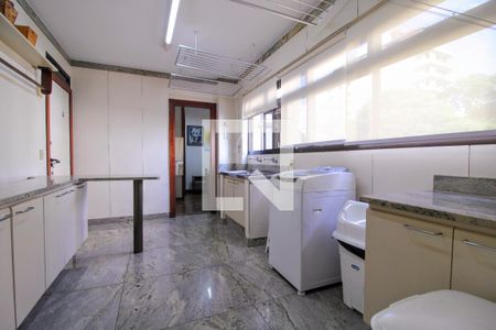 Apartamento à venda com 260m², 4 quartos e 4 vagasÁrea de Serviço