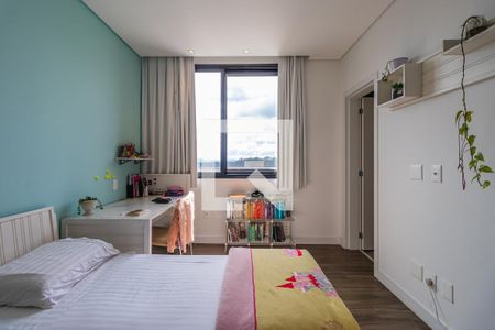 Casa de condomínio à venda com 327m², 4 quartos e 6 vagas Casa de condomínio à venda com 327m², 4 quartos e 6 vagasSuíte 2