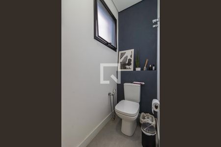 Casa de condomínio à venda com 327m², 4 quartos e 6 vagas Casa de condomínio à venda com 327m², 4 quartos e 6 vagasLavabo