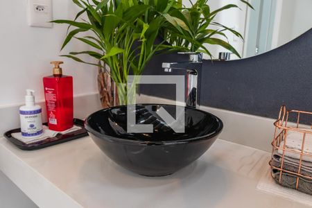 Casa de condomínio à venda com 327m², 4 quartos e 6 vagas Casa de condomínio à venda com 327m², 4 quartos e 6 vagasLavabo