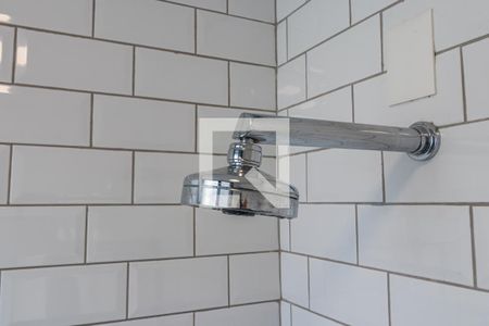 Casa de condomínio à venda com 327m², 4 quartos e 6 vagas Casa de condomínio à venda com 327m², 4 quartos e 6 vagasBanheiro da Suíte 1