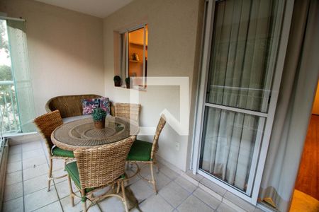 Apartamento para alugar com 96m², 2 quartos e 2 vagas Apartamento para alugar com 96m², 2 quartos e 2 vagasSala