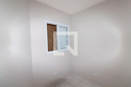 Quarto 1 de apartamento para alugar com 2 quartos, 40m² em Parque Paineiras, São Paulo