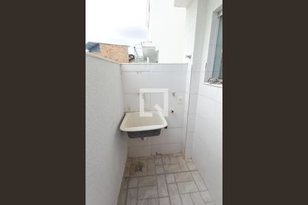 Apartamento para alugar com 82m², 3 quartos e 2 vagas Apartamento para alugar com 82m², 3 quartos e 2 vagasCozinha e Área de Serviço