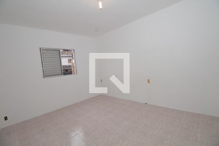 Quarto de casa para alugar com 2 quartos, 100m² em Vila Antonieta, São Paulo