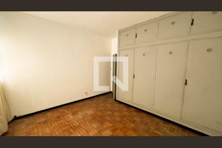 Casa à venda com 587m², 5 quartos e 16 vagasQuarto 3