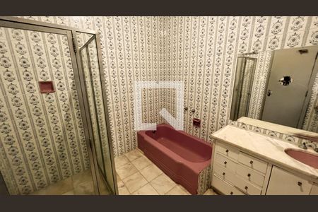 Casa à venda com 587m², 5 quartos e 16 vagasBanheiro