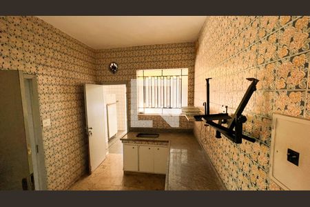 Casa à venda com 587m², 5 quartos e 16 vagasCozinha