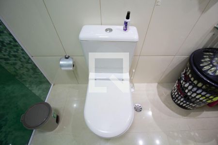 Casa à venda com 102m², 2 quartos e 2 vagas Casa à venda com 102m², 2 quartos e 2 vagasBanheiro 1