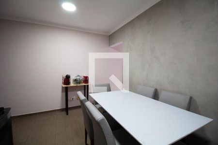 Casa à venda com 102m², 2 quartos e 2 vagas Casa à venda com 102m², 2 quartos e 2 vagasCozinha