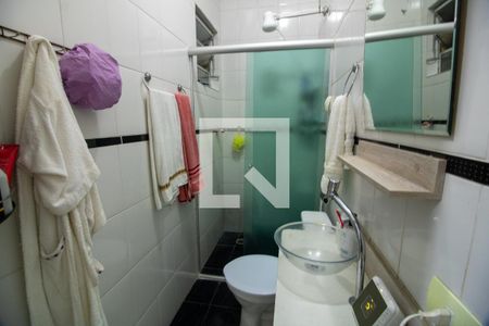 Casa para alugar com 385m², 3 quartos e 3 vagas Casa para alugar com 385m², 3 quartos e 3 vagasBanheiro Suite