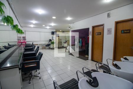 Casa para alugar com 385m², 3 quartos e 3 vagas