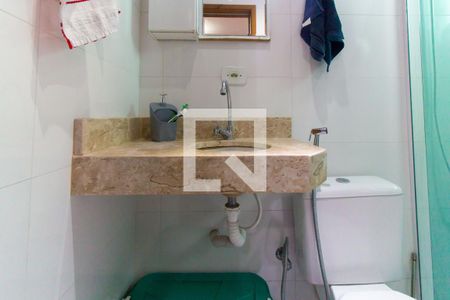 Casa à venda com 198m², 3 quartos e 7 vagas Casa à venda com 198m², 3 quartos e 7 vagasBanheiro da Suíte