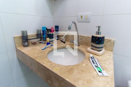 Casa à venda com 198m², 3 quartos e 7 vagas Casa à venda com 198m², 3 quartos e 7 vagasBanheiro