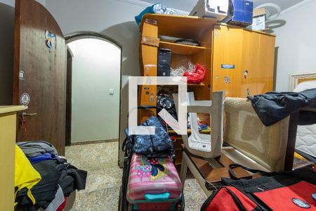 Casa à venda com 219m², 3 quartos e 4 vagas Casa à venda com 219m², 3 quartos e 4 vagasQuarto 3