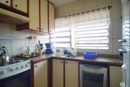 Casa à venda com 273m², 4 quartos e 2 vagasCozinha