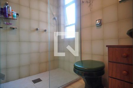 Casa à venda com 273m², 4 quartos e 2 vagasBanheiro