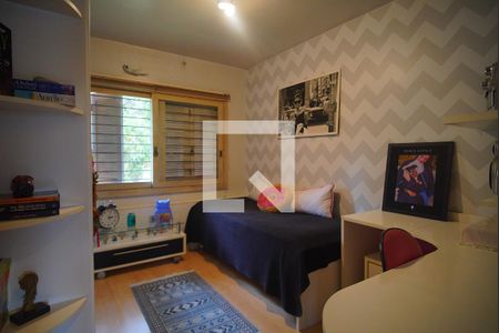 Casa à venda com 273m², 4 quartos e 2 vagasQuarto 2