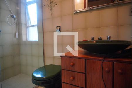 Casa à venda com 273m², 4 quartos e 2 vagasBanheiro