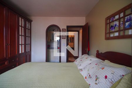 Casa à venda com 273m², 4 quartos e 2 vagasSuíte