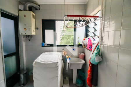 Apartamento à venda com 115m², 3 quartos e 3 vagas Apartamento à venda com 115m², 3 quartos e 3 vagasÁrea de Serviço