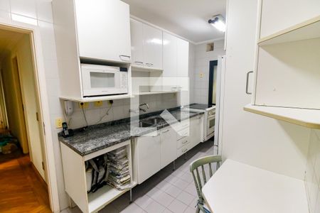 Apartamento à venda com 115m², 3 quartos e 3 vagas Apartamento à venda com 115m², 3 quartos e 3 vagasCozinha - Armários