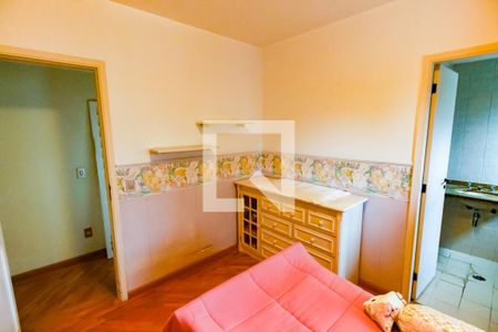 Apartamento à venda com 115m², 3 quartos e 3 vagas Apartamento à venda com 115m², 3 quartos e 3 vagasSuíte 2