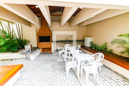 Apartamento à venda com 115m², 3 quartos e 3 vagas Apartamento à venda com 115m², 3 quartos e 3 vagasÁrea comum - Churrasqueira